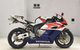 HONDA CBR1000RR 2004 SC57