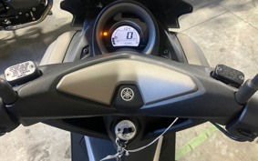 YAMAHA N-MAX SE86J