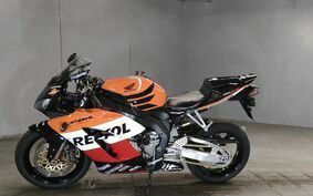 HONDA CBR1000RR 2004 SC57