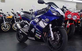 YAMAHA YZF-R6 2001 RJ04