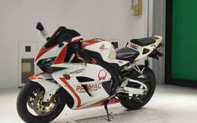 HONDA CBR1000RR 2005 SC57