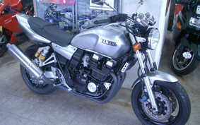 YAMAHA XJR400 R 2001 RH02J