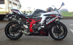 KAWASAKI NINJA ZX250E