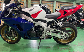 HONDA CBR1000RR 2010 SC57