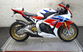 HONDA CBR1000RR 2015 SC59