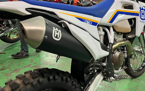 HUSQVARNA FE250