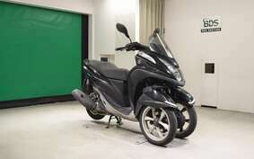 HONDA TRICITY 125 SE82J