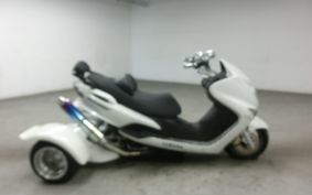 YAMAHA MAJESTY 125 TRIKE SE27