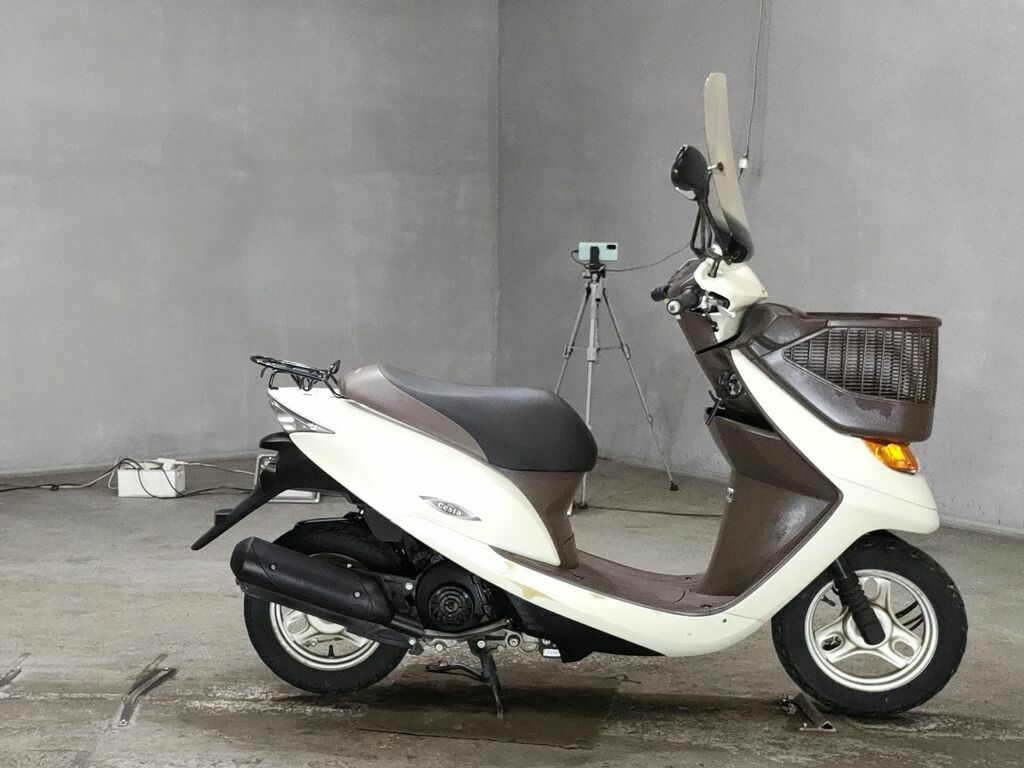 Honda dio af68 cesta