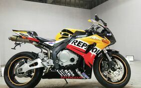 HONDA CBR1000RR 2004 SC57