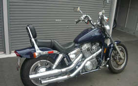 HONDA SHADOW 1100 1991 SC18