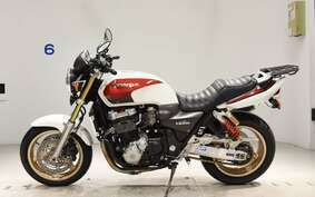 HONDA CB1300SF SUPER FOUR 1999 SC40