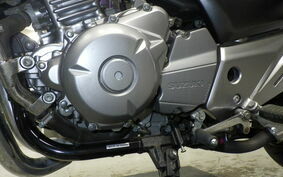 SUZUKI GSR250