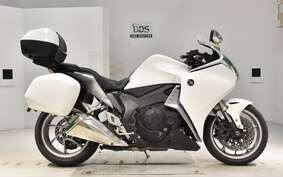 HONDA VFR1200F 2010 SC63