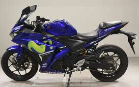 YAMAHA YZF-R25