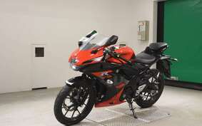 SUZUKI GSX-R125 DL33B