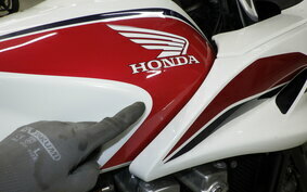 HONDA CB1300SB SUPER BOLDOR A 2010 SC54