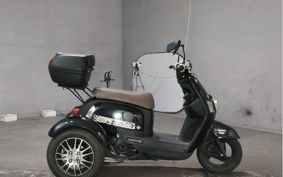 YAMAHA CUXI100 TRIKE  C1DW