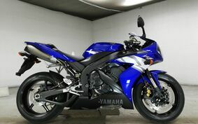 YAMAHA YZF-R1 2004 RN13