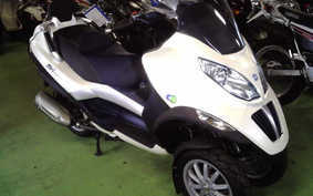 PIAGGIO MP3 Hybrid M651