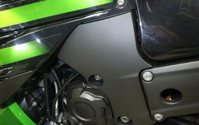 KAWASAKI ZZ1400 NINJA R A 2017 ZXT40H