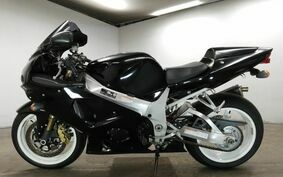 SUZUKI GSX-R1000 2002 GT74A