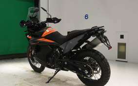 KTM 890 ADVENTURE	 2024