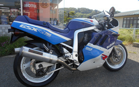 SUZUKI GSX-R750 1989 GR77C