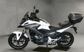 HONDA NC750X 2019 RC90