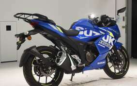 SUZUKI GIXXER 250 SF