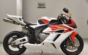 HONDA CBR1000RR 2004 SC57