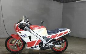 YAMAHA TZR250 1KT