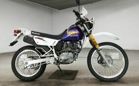 SUZUKI DJEBEL 200 (DR200SE) SH42A