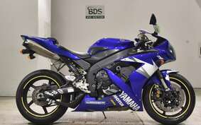 YAMAHA YZF-R1 2005