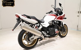 HONDA CB1300SB SUPER BOLDOR A 2010 SC54