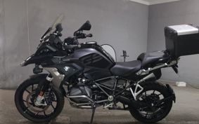 BMW R1250GS 0M01