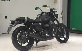 MOTO GUZZI V7 STONE 2022