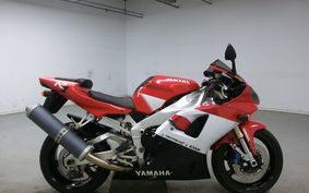 YAMAHA YZF-R1 2000 RN04