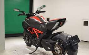 DUCATI DIAVEL Carbon 2014 G105J