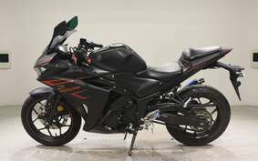 YAMAHA YZF-R25 A RG10J