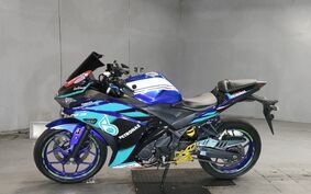 YAMAHA YZF-R25 RG10