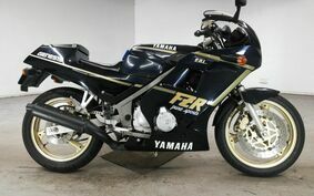 YAMAHA FZR250 2KR