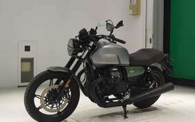 MOTO GUZZI V7 STONE 2022