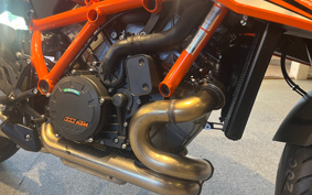 KTM 1290S-DUKE R EVO V3940