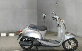 HONDA CREA SCOOPY I AF55