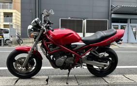 SUZUKI BANDIT 250 GJ77A