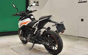 KTM 390 DUKE 2023 JPJ40