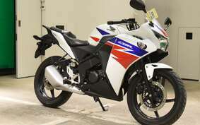 HONDA CBR125R JC50