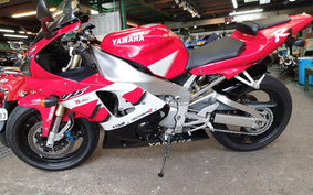 YAMAHA YZF-R1 2000 RN04