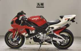 YAMAHA YZF-R1 1999 RN01